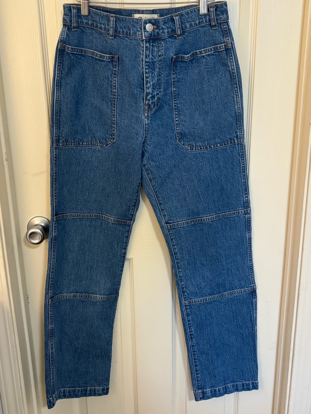 Madewell ’90s Straight Jeans 28 | Medium Wash High Rise Straight Leg - Picture 3 of 8